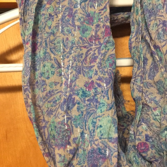 Infinity scarf - Picture 2 of 2